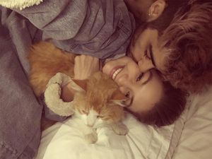 Kecupan Mesra Zayn Malik untuk Gigi Hadid