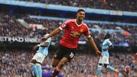 Sinar Rashford berlanjut di laga derby Manchester. Saat itu, Setan Merah dibawa menang 1-0 atas Manchester City saat bertanding di Etihad Stadium (Foto: Michael Regan/Getty Images)