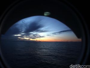 Sunrise di Langit Belitung