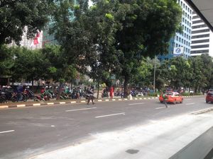 Massa Taksi di DPR Pindah ke Kominfo, Jalan Gatsu Sudah Bisa Dilewati