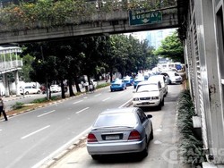Demo Besar-besaran, Lalin Sudirman Arah HI Chaos