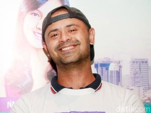 Mike Lucock dan Sita Saraswati Antusias Jelang Kelahiran Anak Pertama Mike Lucock dan Sita Saraswati Antusias Jelang Kelahiran Anak Pertama