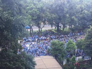 Kominfo Digeruduk Pasukan Biru-biru