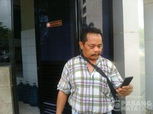 Mata Sopir Metromini Ini Bengkak Kena Lemparan Batu Pendemo Anarkis