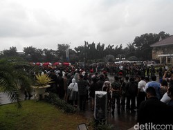 13 Korban Jatuh TNI Angkatan Darat di Poso Dimakamkan di TMPN Kalibata