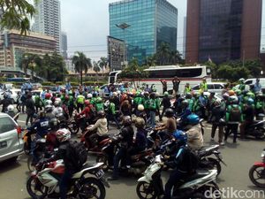 Demo Sopir Taksi Bikin Resah, Driver Go-Jek Tak Bisa Narik Lewat Thamrin
