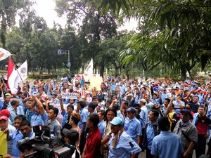 Solusi Transportasi Aplikasi, Komisi V DPR Usul Perpres atau Perppu