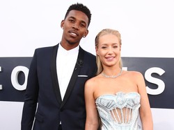 Payudara Lebih Indah, Iggy Azalea Memuja Dokter Bedah Plastiknya