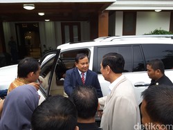 Usai Bertemu Menko Luhut, Prabowo: Silaturahmi Emang Tidak Boleh?