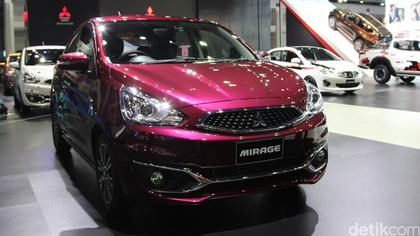 Mitsubishi Mirage Terbaru Mejeng di Bangkok