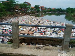 Ridwan Kamil dan Dadang Naser Duduk Bersama Bahas Sampah Sungai Cikapundung