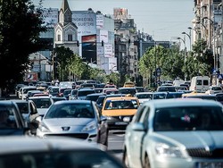 Di Persimpangan Jalan Tanpa Lampu Merah, Siapa Harus Ngalah dan Siapa Boleh Jalan Duluan?