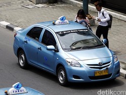Tarif Taksi Online Diatur, Omzet Taksi Biasa Bisa Naik?