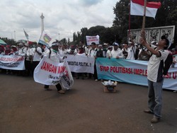 Usai Temui Seskab, Massa Pendemo Akan Terus Pantau Persoalan Dana Desa