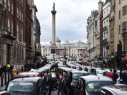 Selain Jakarta, Demo Taksi Pernah Lumpuhkan London & Paris