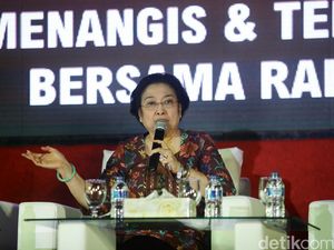 Megawati: Bidan Aparat Negara yang Jadi Ujung Tombak Kesehatan di Desa