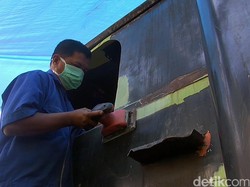Menyelamatkan Lokomotif Mak Itam, Ganti Onderdil Rusak dengan Jeroan Handmade