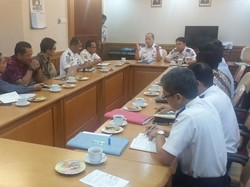 Kemenhub: Isunya Bukan Taksi Online, Tapi Resmi dan Tidak Resmi