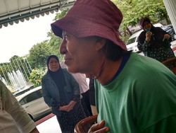 Kisah Tuti: 17 Tahun Jadi Pekerja Taman, Baru di Zaman Ahok Merasa Sejahtera