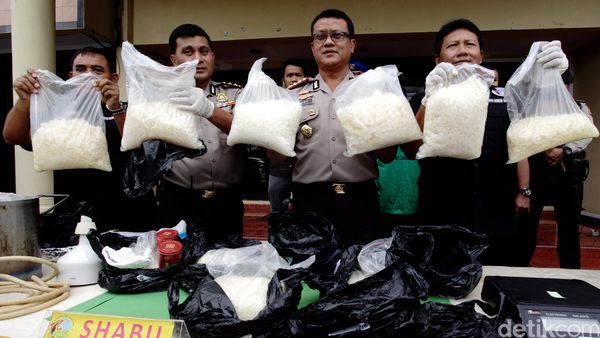 Polisi Tangkap Pemasok Shabu Asal Tiongkok