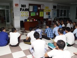 Hukuman yang Dibuat oleh Sesama Pecandu Narkotika untuk Dipatuhi Bersama