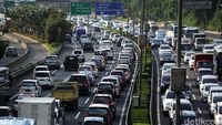 Jelang Libur Panjang, Tol Dalam Kota Macet