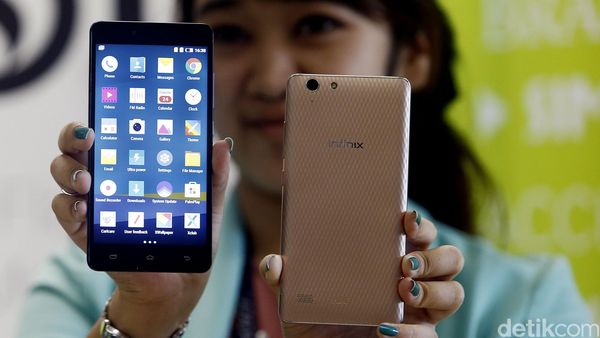 Duo Infinix Hot 3 Melenggang di Indonesia