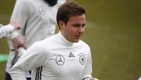 Dua tahun setelah Kroos giliran Mario Goetze yang tampil untuk Jerman di Piala Dunia U-17 Nigeria 2009. (Foto: REUTERS/Hannibal Hanschke)