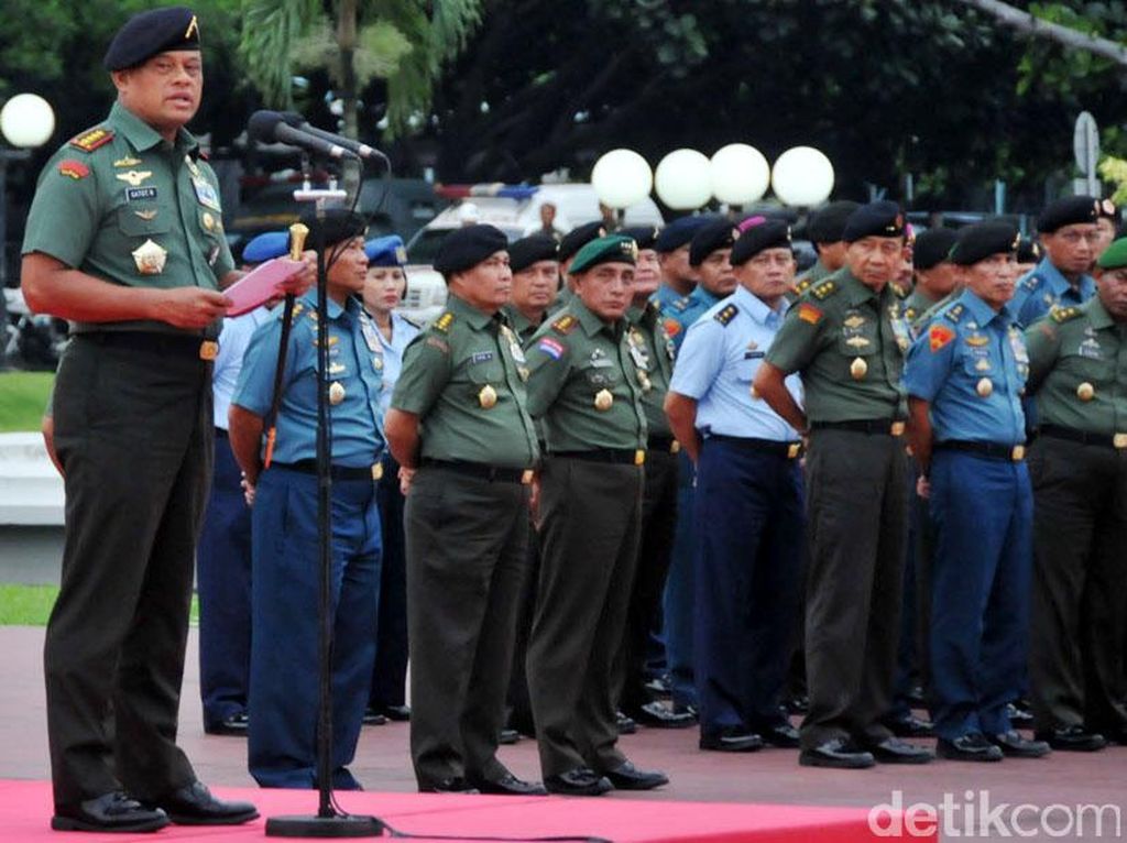 Jenderal Gatot ke Prajurit Kostrad: TNI Harus Netral! Jenderal Gatot ke Prajurit Kostrad: TNI Harus Netral!