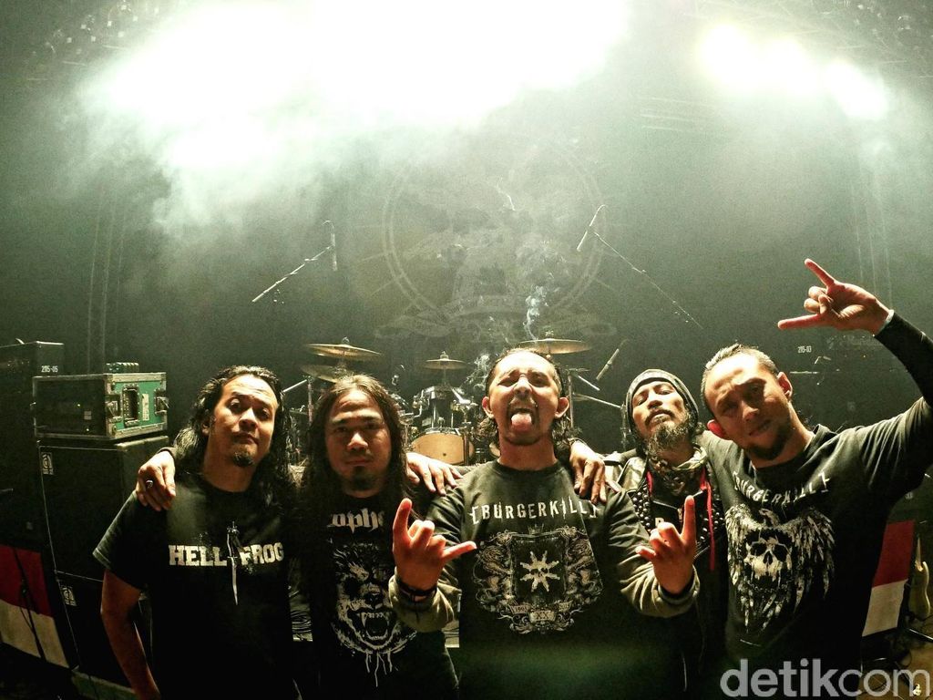 Burgerkill Coba Ulangi Kesuksesan 16 Tahun Lalu Bareng Fadly Padi Burgerkill Coba Ulangi Kesuksesan 16 Tahun Lalu Bareng Fadly Padi