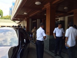 Menhub dan Menkominfo Datangi Kantor Luhut, Bahas Regulasi Taksi Online