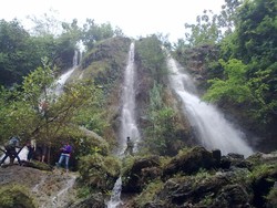 Mau Long Weekend Segar, Ayo ke Air Terjun Sri Gethuk Gunungkidul