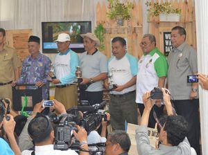 Sungai di Jabar Penuh Polusi, 35 Persen Warganya Kekurangan Air Bersih