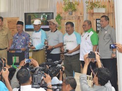 Sungai di Jabar Penuh Polusi, 35 Persen Warganya Kekurangan Air Bersih