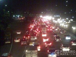 Tol JORR Macet 22 Km dari Fatmawati-Cikunir