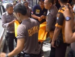 Sipir Lapas Blitar Tega Bunuh Istrinya dengan Parang