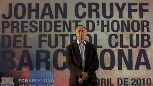 Former Barcelona coach and player Johan Cruyff is appointed Barcelona's Honorary President at Nou Camp stadium in Barcelona, Spain in this April 8, 2010 file photo. Cruyff, the legendary Dutch soccer striker and coach, has died of lung cancer aged 68 on March 24, 2016, according to a message posted on his website. REUTERS/Albert Gea/Files