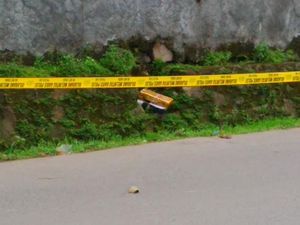 Kotak Mencurigakan Tergeletak di Jalan Depan Sekolah Setia Bhakti Kota Bandung