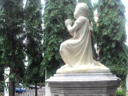 Patung Si Cantik Menangis Hingga Pendiri Stovia di Museum Taman Prasasti