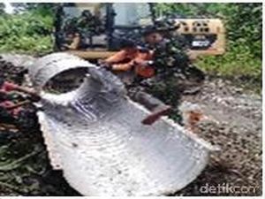 Zeni TNI AD Bangun Jalan Sepanjang 278,6 Km di Papua Zeni TNI AD Bangun Jalan Sepanjang 278,6 Km di Papua