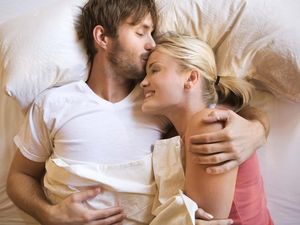 5 Hal yang Perlu Dilakukan Sebelum Tidur Untuk Pernikahan yang Harmonis 5 Hal yang Perlu Dilakukan Sebelum Tidur Untuk Pernikahan yang Harmonis