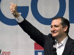 Ted Cruz Tuduh Donald Trump Menyebar Rumor