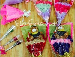 Mahasiswi Ini Sulap Kain Perca Jadi Bunga Bernilai Ekonomis