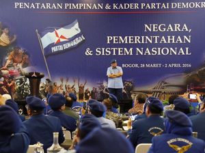 Latih Kader Demokrat, Djoko Suyanto Sebut Menteri Era SBY Kompak Latih Kader Demokrat, Djoko Suyanto Sebut Menteri Era SBY Kompak