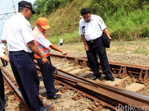 KAI Daop 2 Cek Kondisi Ratusan Kilometer Jalur Kereta Jelan Mudik 2023