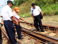 KAI Daop 2 Cek Kondisi Ratusan Kilometer Jalur Kereta Jelan Mudik 2023