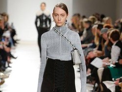 10 Model Paling Laris di Pekan Mode Dunia 2016