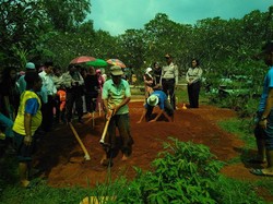 Duka Iringi Pemakaman Ratnita, Istri Polisi yang Tewas Diduga Dibunuh Suaminya
