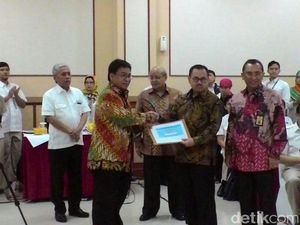 Di Mana Dana Surplus Harga Premium dan Solar Disimpan?