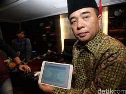 Habibie Kepada Akom: Uang Bukan Segalanya Untuk Golkar